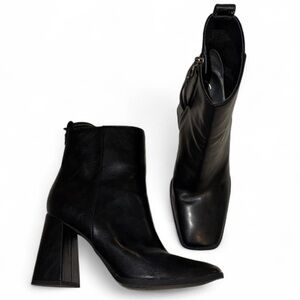 Circus by Sam Edelman Black Ankle Boots